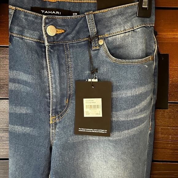 Tahari Women’s 6 Jamie Roll Cuff Skinny Jeans Medium Wash Stretch Denim New - Picture 4 of 5
